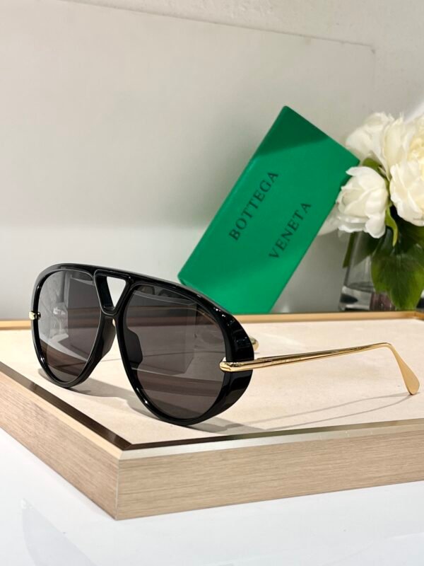 Bottega Veneta